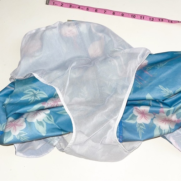 Bonobos 7” Flamingo Print Swim Trunks Men’s Size Medium - Picture 6 of 8